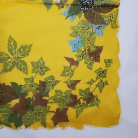 Vintage Floral Handkerchief With Yellow & Green Botanical Print Scalloped Edge - Picture 5 of 8